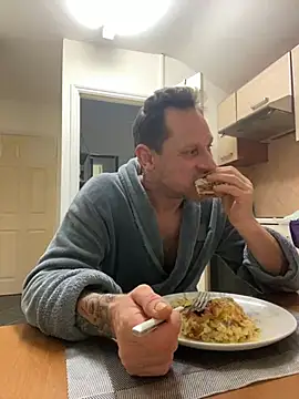 Snapshot of Yourhotboy_42 chatting on 5, 2, 2025 Yourhotboy 42 online show from 5, 2, 2025