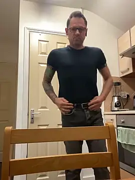 Snapshot of Yourhotboy_42 chatting on 6, 2, 2025 Yourhotboy 42 online show from 6, 2, 2025