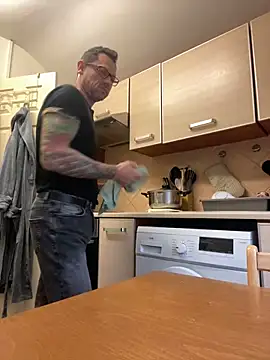 Snapshot of Yourhotboy_42 chatting on 7, 2, 2025 Yourhotboy 42 online show from 7, 2, 2025