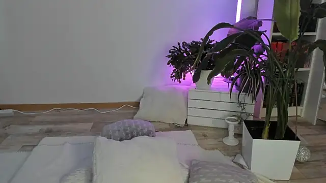 Snapshot of CocoSkyy chatting on 9, 9, 2025 CocoSkyy online show from 9, 9, 2025