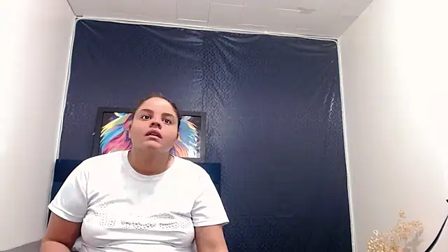 Snapshot of brunnette_hot chatting on 25, 2, 2025 brunnette hot online show from 25, 2, 2025