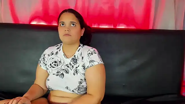 Snapshot of brunnette_hot chatting on 11, 3, 2025 brunnette hot online show from 11, 3, 2025