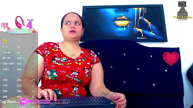 Snapshot of brunnette_hot chatting on 1, 11, 2025 brunnette hot online show from 1, 11, 2025