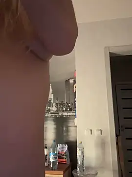 Adelina0001 online show from 3, 12, 2025