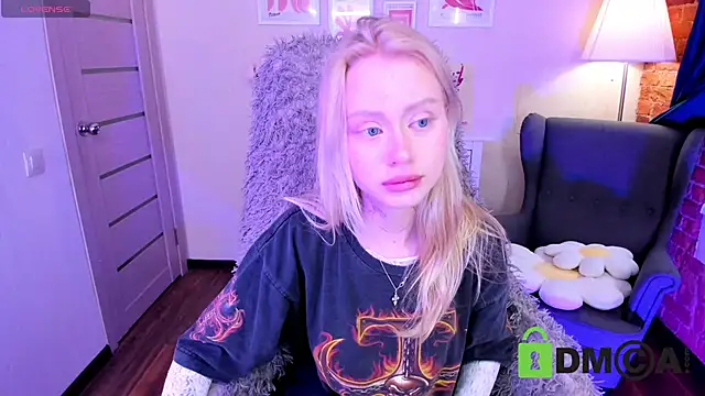 MalenaErnman online show from 1, 3, 2025