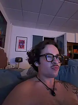 Snapshot of hardmecl chatting on 20, 6, 2026 hardmecl online show from 20, 6, 2026