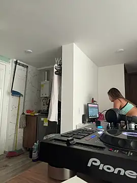 Snapshot of pamell_col chatting on 26, 10, 2025 pamell col online show from 26, 10, 2025