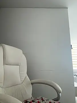 Snapshot of pamell_col chatting on 7, 11, 2025 pamell col online show from 7, 11, 2025