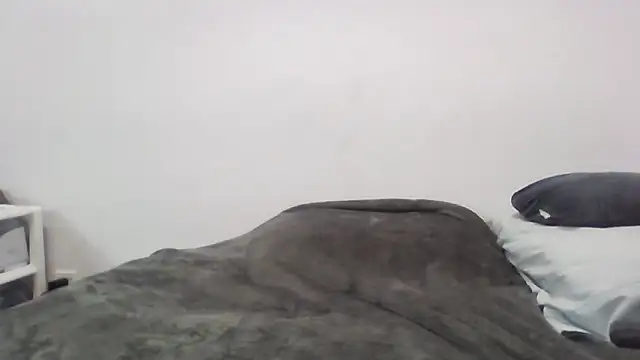 Iliketocooksquirt25 online show from 25, 9, 2025