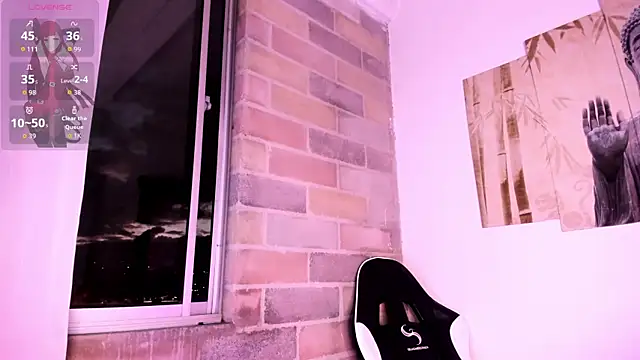 Im Scarlet online show from 25, 10, 2025