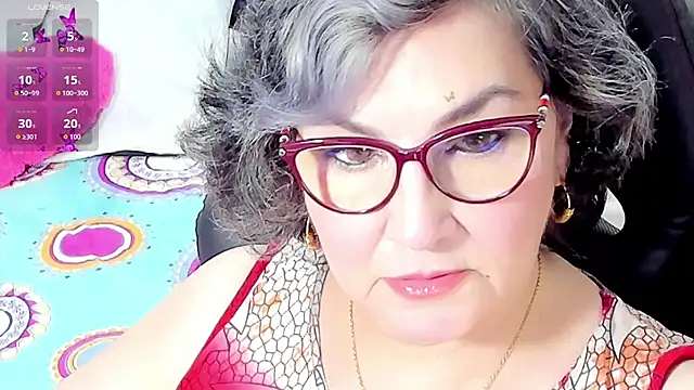 Snapshot of cataleya_mom chatting on 26, 9, 2025 cataleya mom online show from 26, 9, 2025