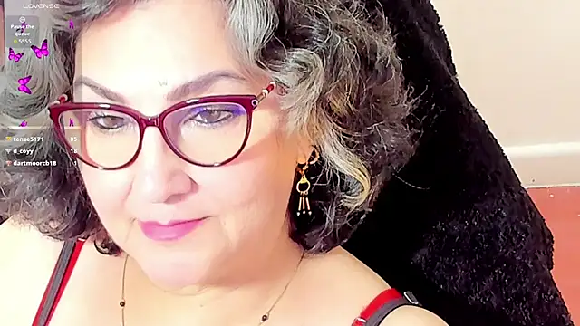 Snapshot of cataleya_mom chatting on 28, 11, 2025 cataleya mom online show from 28, 11, 2025