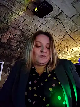 Snapshot of lady_charlyne chatting on 21, 11, 2025 lady charlyne online show from 21, 11, 2025