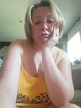 lady charlyne online show from 27, 5, 2026