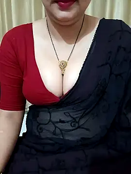 Snapshot of Priya_Boudi chatting on 16, 1, 2025 Priya Boudi online show from 16, 1, 2025