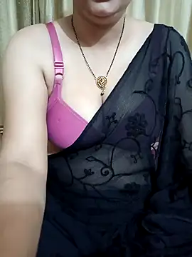 Snapshot of Priya_Boudi chatting on 22, 1, 2025 Priya Boudi online show from 22, 1, 2025