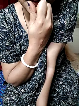 Snapshot of Priya_Boudi chatting on 27, 2, 2025 Priya Boudi online show from 27, 2, 2025