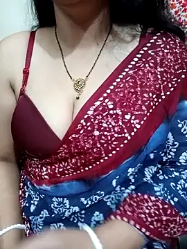 Snapshot of Priya_Boudi chatting on 31, 10, 2025 Priya Boudi online show from 31, 10, 2025