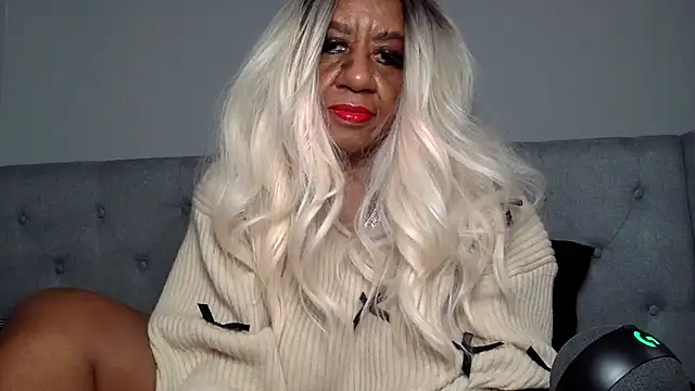 Snapshot of BreanaDivine chatting on 21, 12, 2024 BreanaDivine online show from 21, 12, 2024