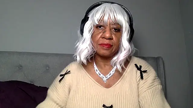 Snapshot of BreanaDivine chatting on 9, 1, 2025 BreanaDivine online show from 9, 1, 2025