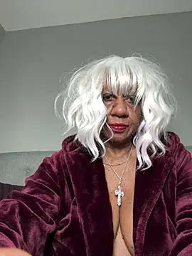 Snapshot of BreanaDivine chatting on 6, 2, 2025 BreanaDivine online show from 6, 2, 2025