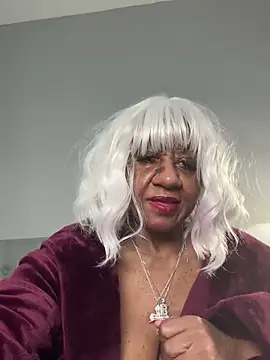 Snapshot of BreanaDivine chatting on 22, 2, 2025 BreanaDivine online show from 22, 2, 2025