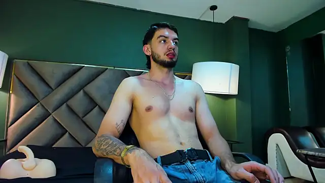 Michael magno online show from 9, 11, 2025