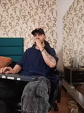 Snapshot of Michael_magno chatting on 8, 7, 2026 Michael magno online show from 8, 7, 2026