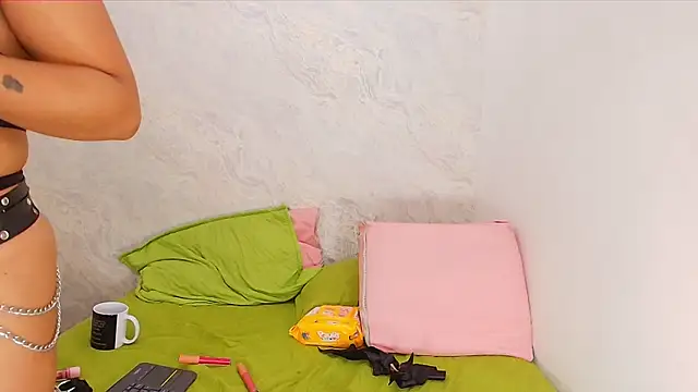 Snapshot of sofi_balvin chatting on 27, 1, 2025 sofi balvin online show from 27, 1, 2025