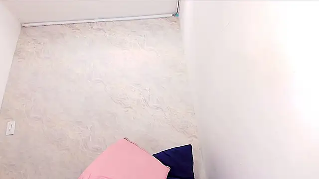 Snapshot of sofi_balvin chatting on 9, 2, 2025 sofi balvin online show from 9, 2, 2025