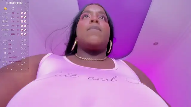 Snapshot of Rebeka_spencer chatting on 21, 2, 2025 Rebeka spencer online show from 21, 2, 2025