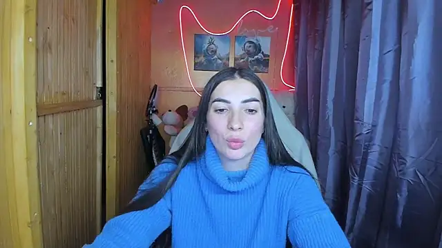 Snapshot of Fiery_Brunette_ chatting on 4, 2, 2025 Fiery Brunette online show from 4, 2, 2025