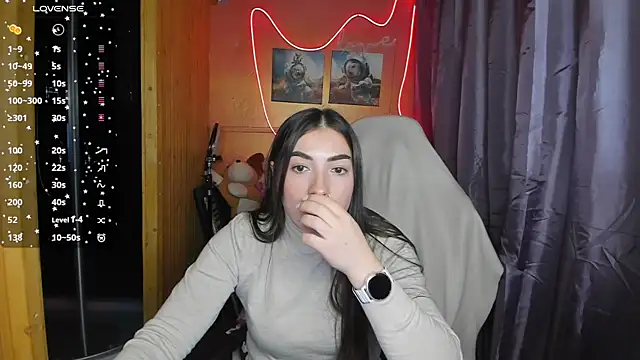 Snapshot of Fiery_Brunette_ chatting on 27, 2, 2025 Fiery Brunette online show from 27, 2, 2025