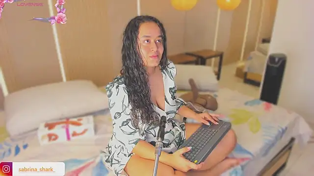 Snapshot of sabrina_shark_ chatting on 3, 10, 2025 sabrina shark online show from 3, 10, 2025