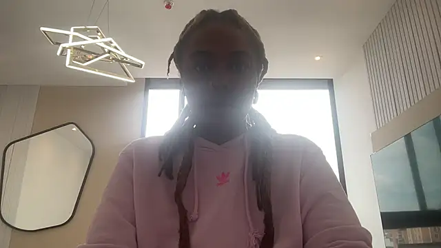ChocolateCakeQueen online show from 17, 1, 2025