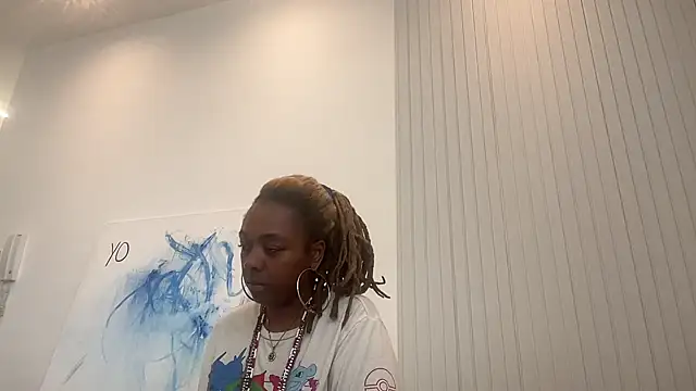 ChocolateCakeQueen online show from 28, 1, 2025