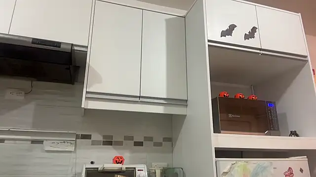 ChocolateCakeQueen online show from 23, 10, 2025