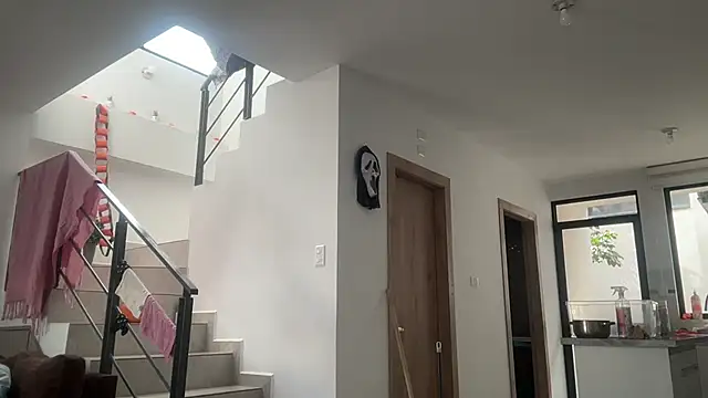 ChocolateCakeQueen online show from 7, 11, 2025