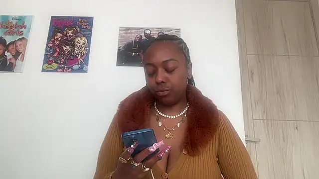 ChocolateCakeQueen online show from 17, 5, 2026