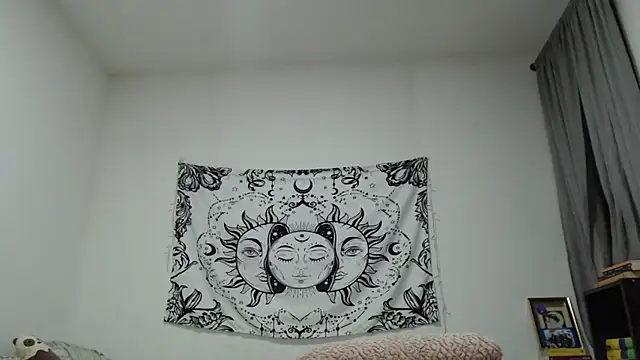 Snapshot of AlinaWoolf_ chatting on 26, 12, 2024 AlinaWoolf  online show from 26, 12, 2024