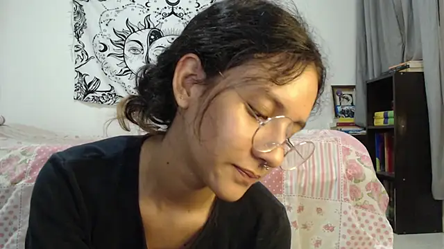 Snapshot of AlinaWoolf_ chatting on 31, 1, 2025 AlinaWoolf  online show from 31, 1, 2025