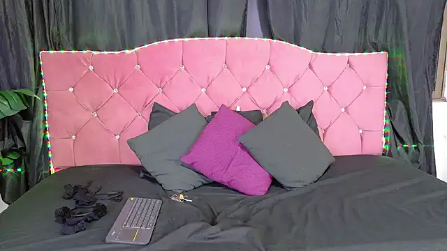 Cataleya divine online show from 12, 3, 2026