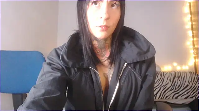 Tristan fantasycam online show from 11, 1, 2025