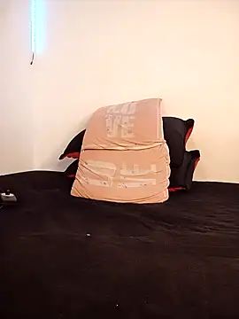 Isabella Du online show from 29, 1, 2025