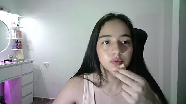 Snapshot of aineangeel chatting on 8, 11, 2025 aineangeel online show from 8, 11, 2025