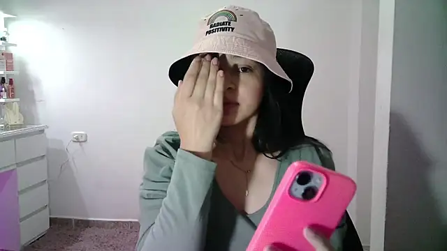 Snapshot of aineangeel chatting on 8, 11, 2025 aineangeel online show from 8, 11, 2025