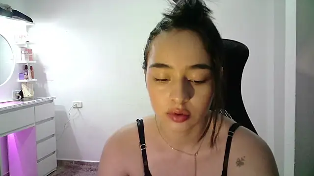 Snapshot of aineangeel chatting on 22, 11, 2025 aineangeel online show from 22, 11, 2025