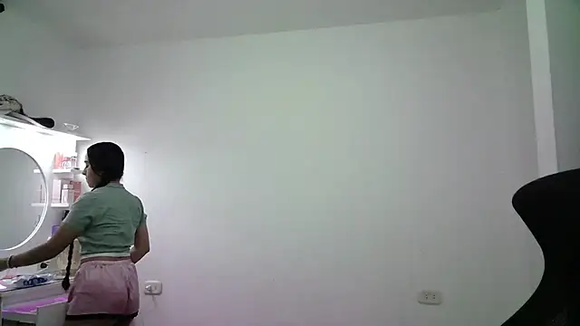 Snapshot of aineangeel chatting on 4, 12, 2025 aineangeel online show from 4, 12, 2025