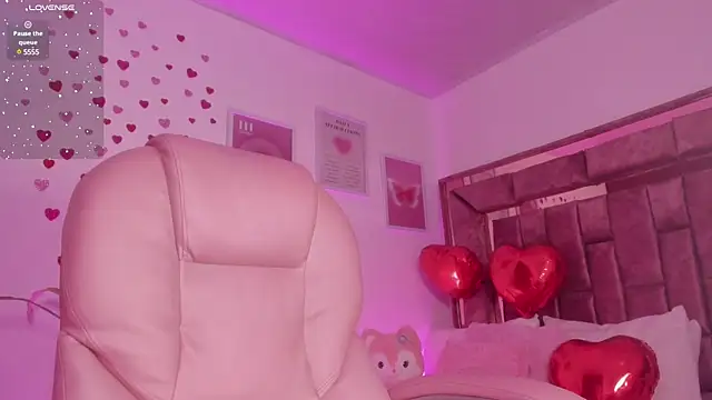 Celestecute  online show from 20, 2, 2025