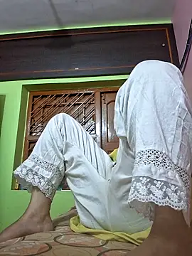 Snapshot of kunjan789 chatting on 20, 3, 2025 kunjan789 online show from 20, 3, 2025